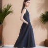 V-neck pocketed midi dress with a simple, casual, loose, sleeveless design2 V-neck pocket mid-length dress – a simple, casual, loose-sleeved outfit.
