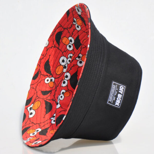 26090018_17 Black Elmo Reversible Bucket Hat 26090018_17