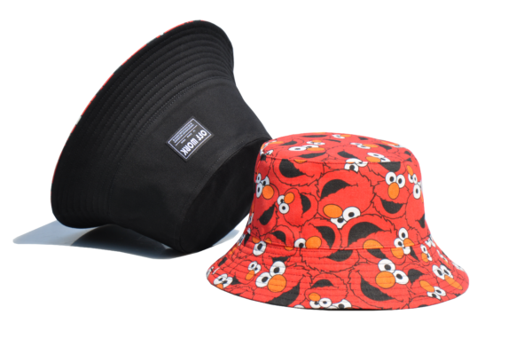 26090018_9 Black Elmo Reversible Bucket Hat 26090018_9