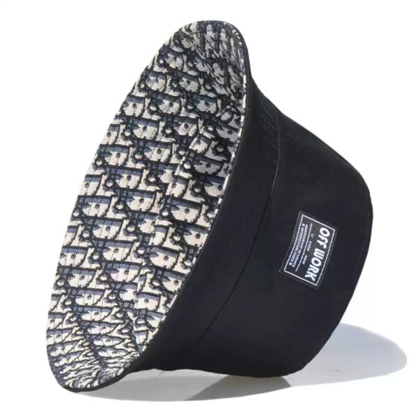 26090083_1 Letter D Reversible Bucket Hat